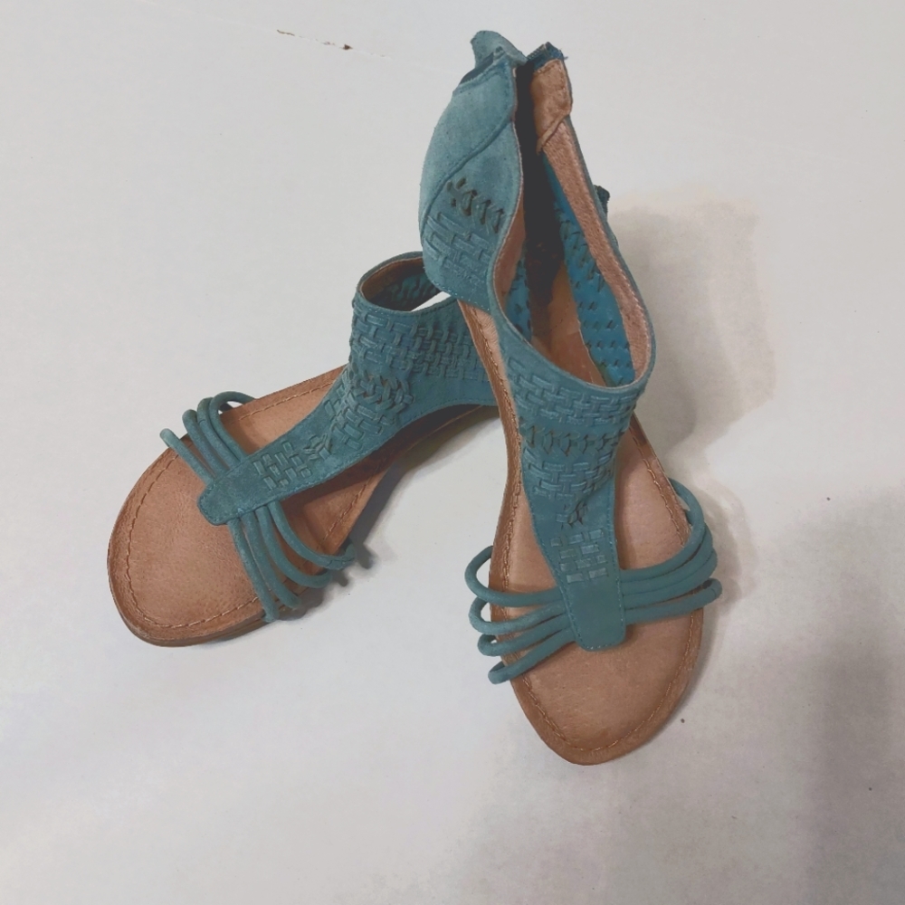 Adam Tucker Ocean Blue Suede Sandals size 7.5